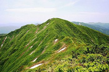 神室山(かむろさん)